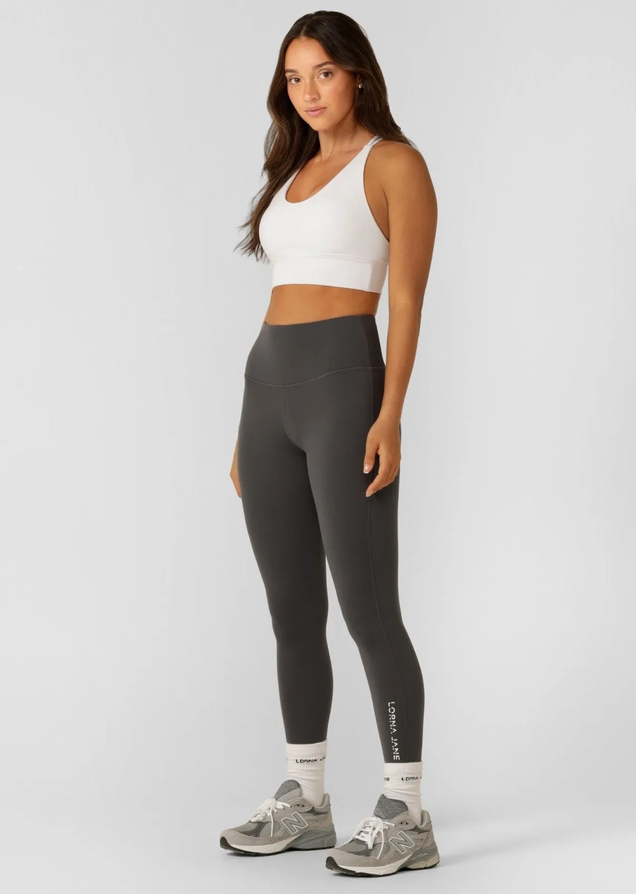 Lotus No Chafe Ankle Biter Leggings | Titanium